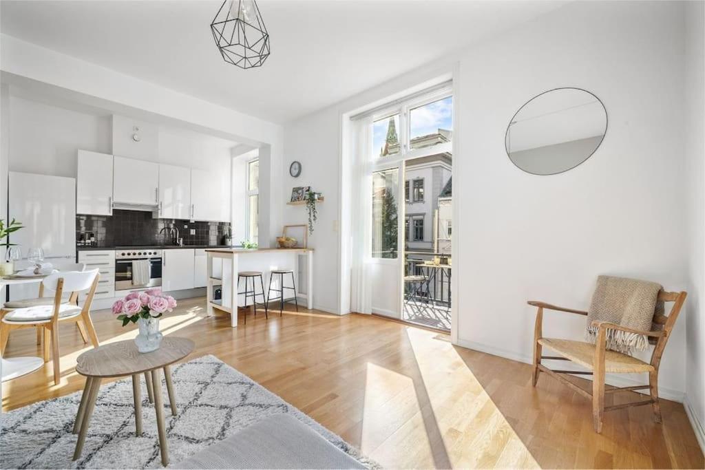 Luxurious Retreat In The Middle Of City Center Bergen Esterno foto